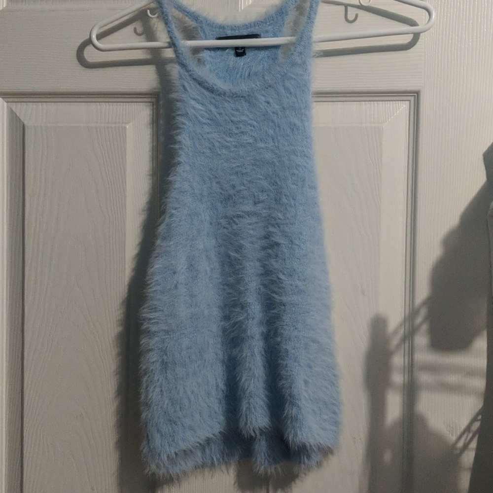 SALE [3/20$] BNWT KENDALL & KYLIE FUZZY TANK TOP